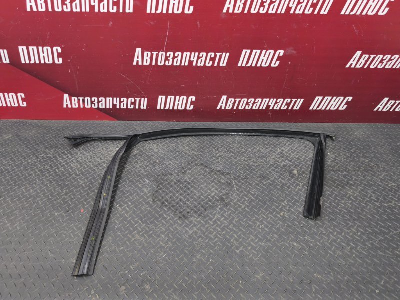 Уплотнитель рамки двери