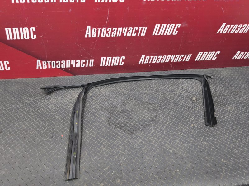 Уплотнитель рамки двери