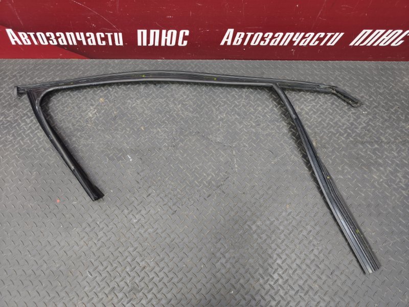 Уплотнитель рамки двери