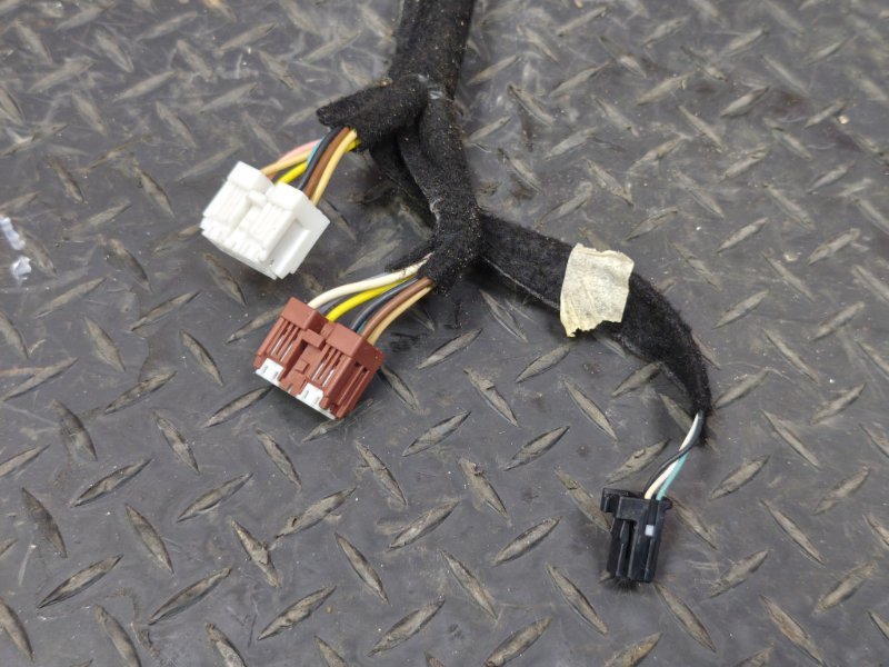 Проводка двери