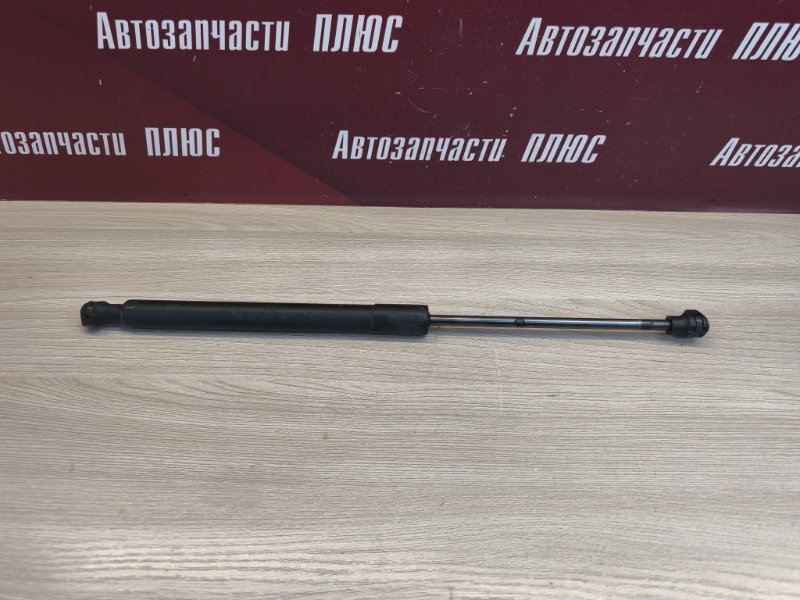 Амортизатор багажника