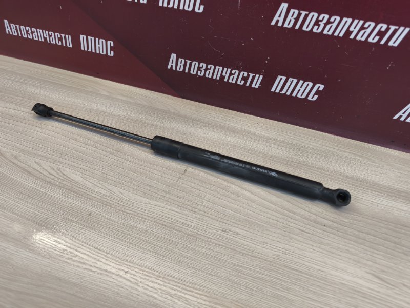 Амортизатор багажника