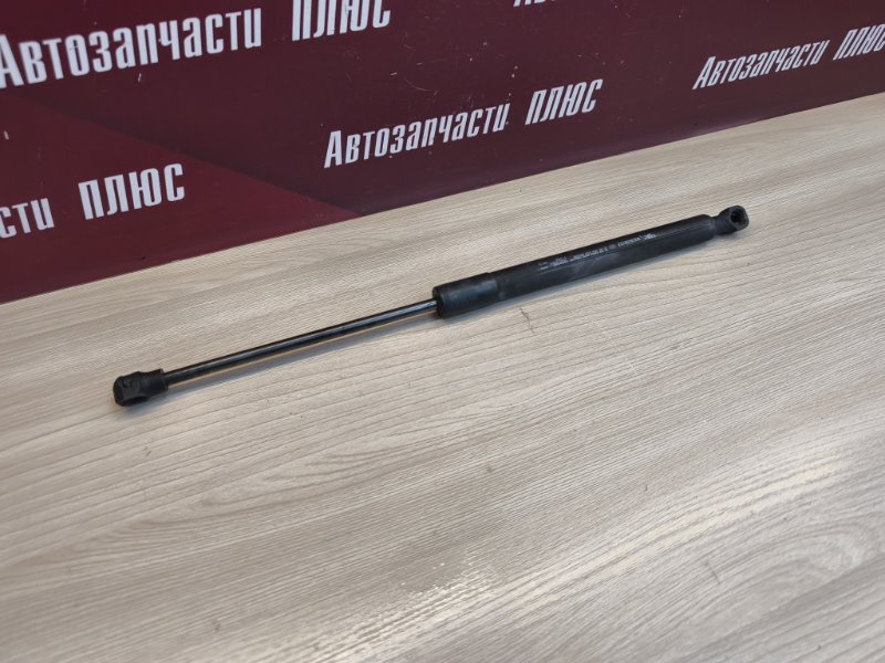 Амортизатор багажника