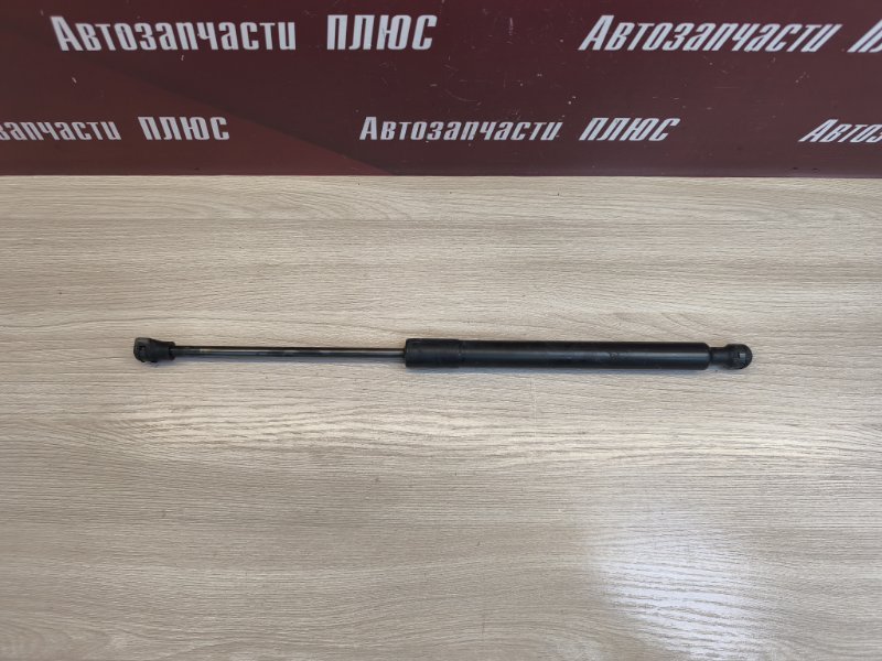 Амортизатор багажника