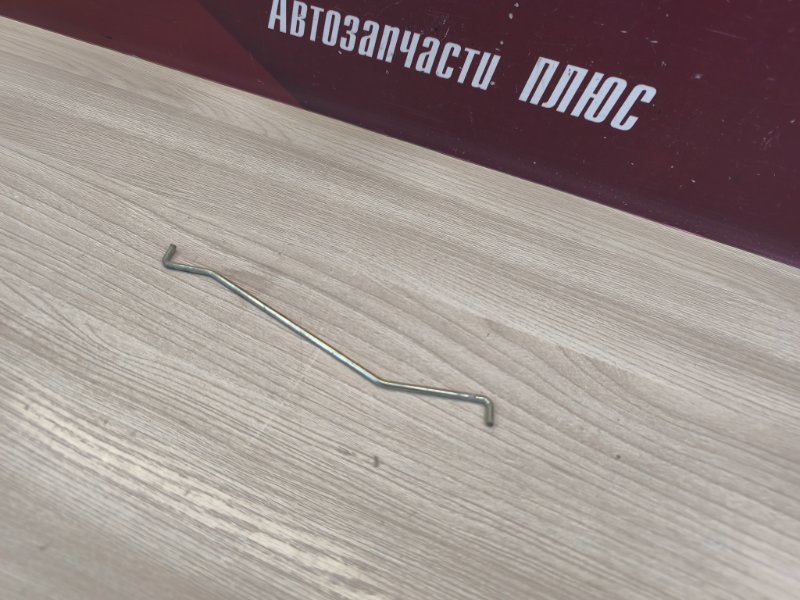 Тяга замка двери