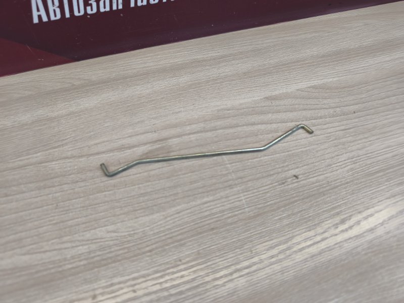 Тяга замка двери