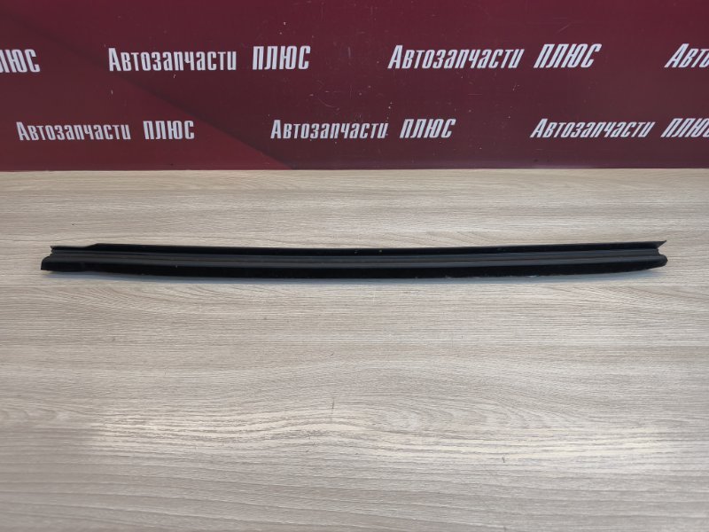 Уплотнитель стекла двери внутренний