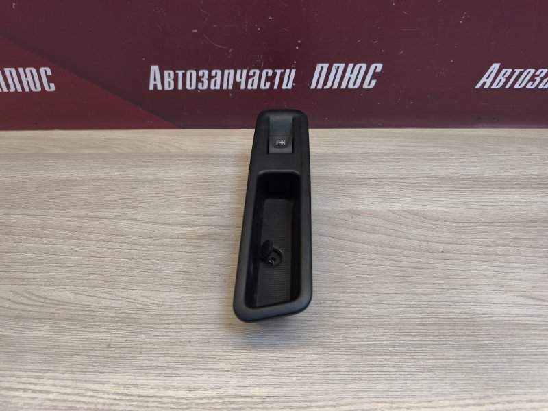 Кнопка стеклоподъемника