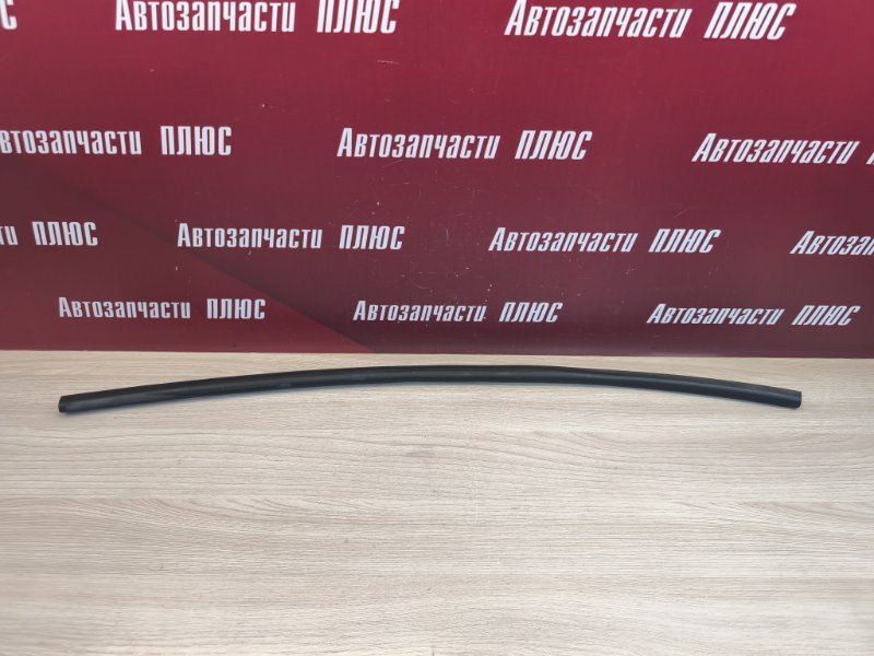 Уплотнительная резинка боковой двери