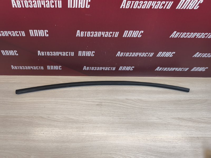 Уплотнительная резинка боковой двери