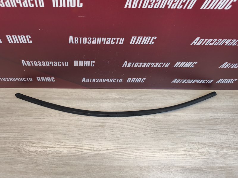 Уплотнительная резинка боковой двери