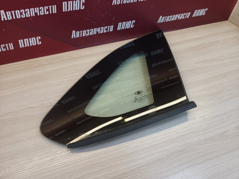 Форточка кузова