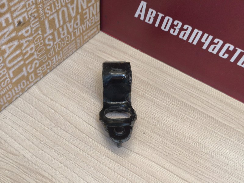 Кронштейн втулки стабилизатора