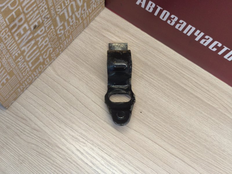 Кронштейн втулки стабилизатора