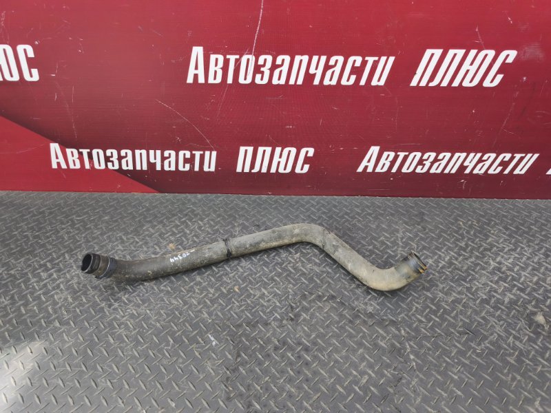 Патрубок радиатора нижний