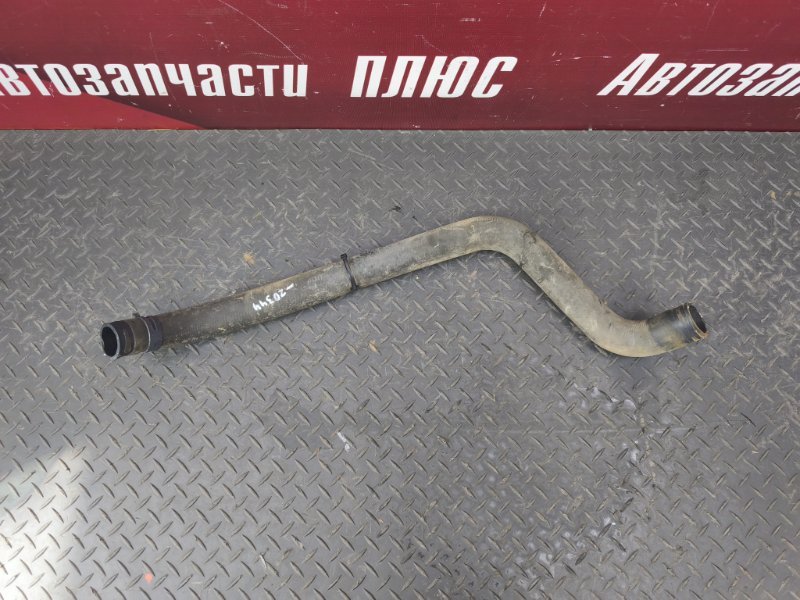 Патрубок радиатора нижний