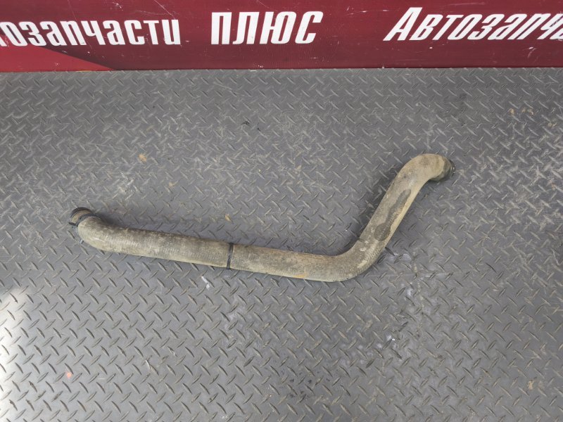 Патрубок радиатора нижний