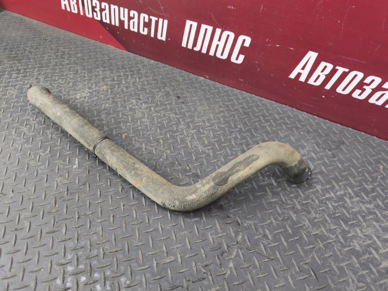 Патрубок радиатора нижний