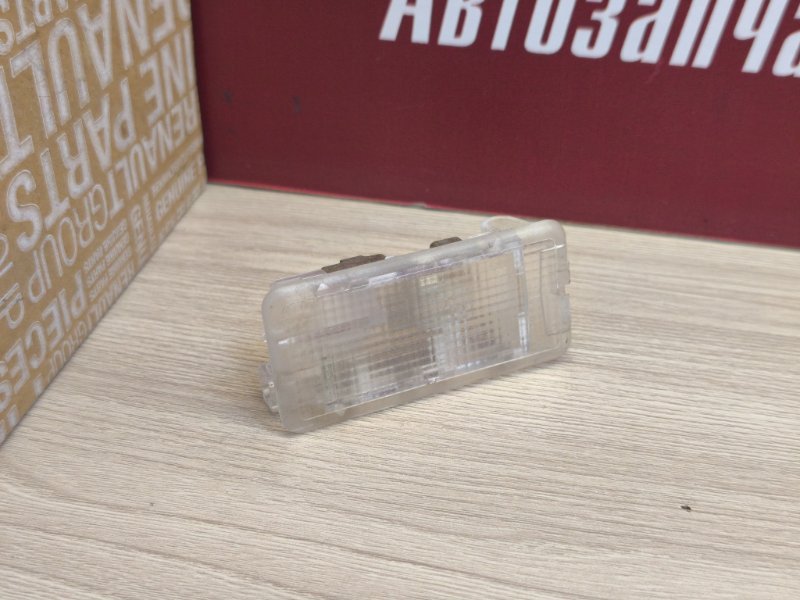 Плафон подсветки багажника