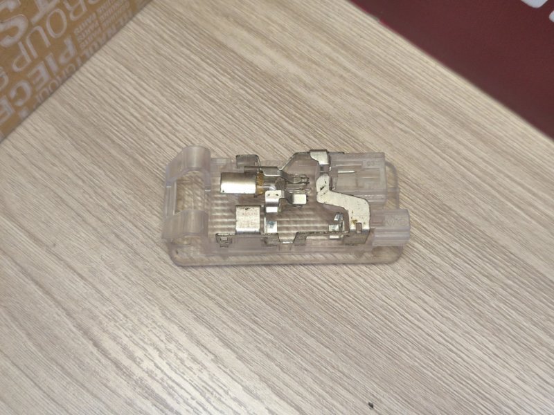 Плафон подсветки багажника