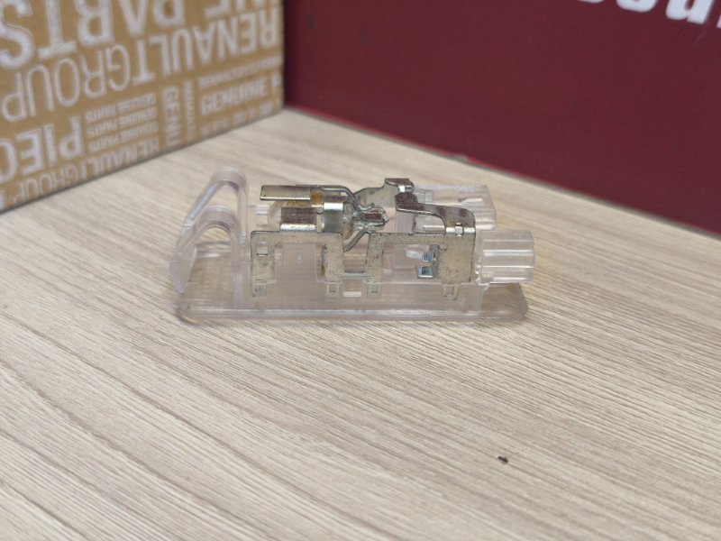 Плафон подсветки багажника