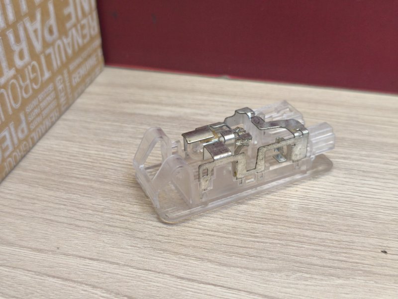 Плафон подсветки багажника