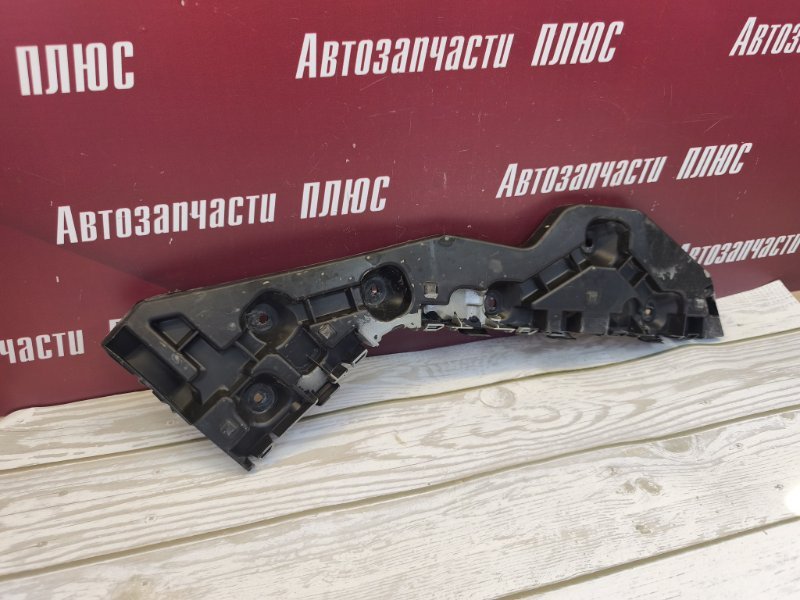 Кронштейн бампера