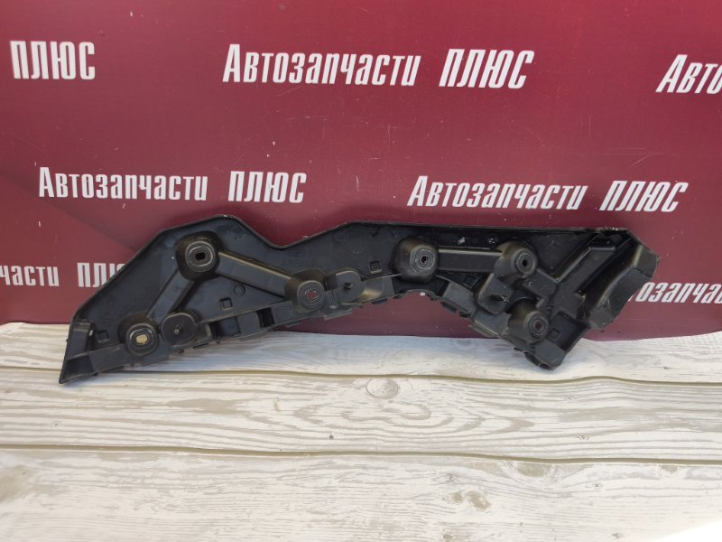 Кронштейн бампера