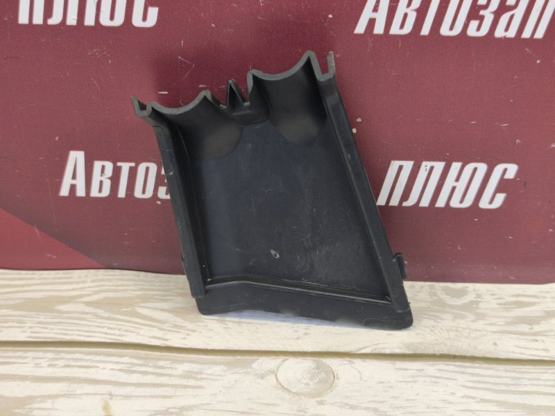 Крышка блока предохранителей