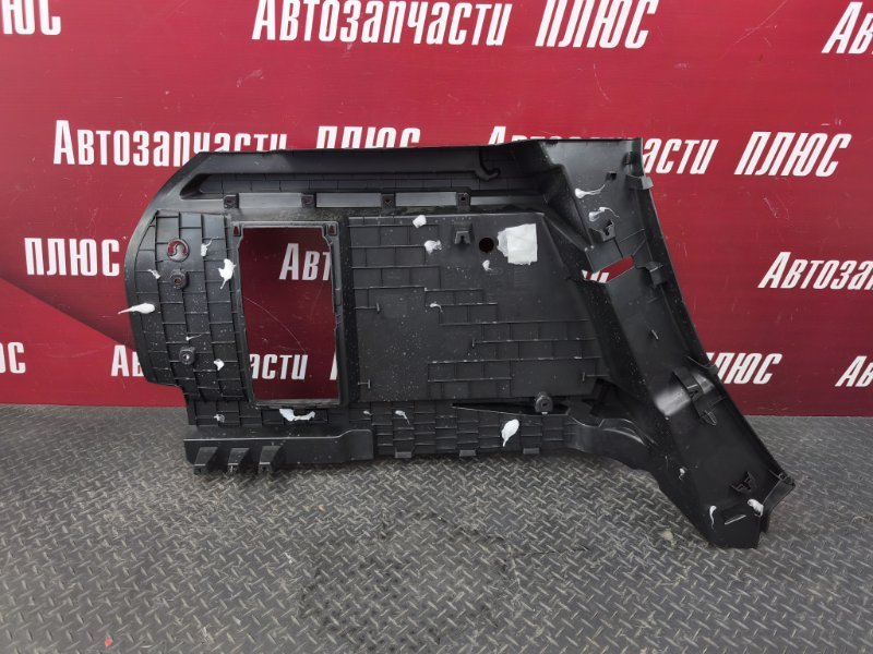 Обшивка багажника