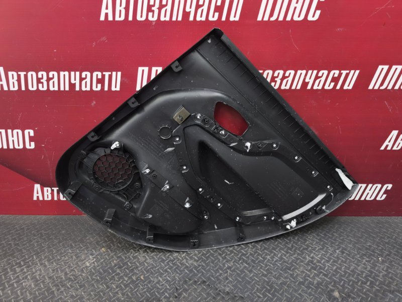 Обшивка боковой двери