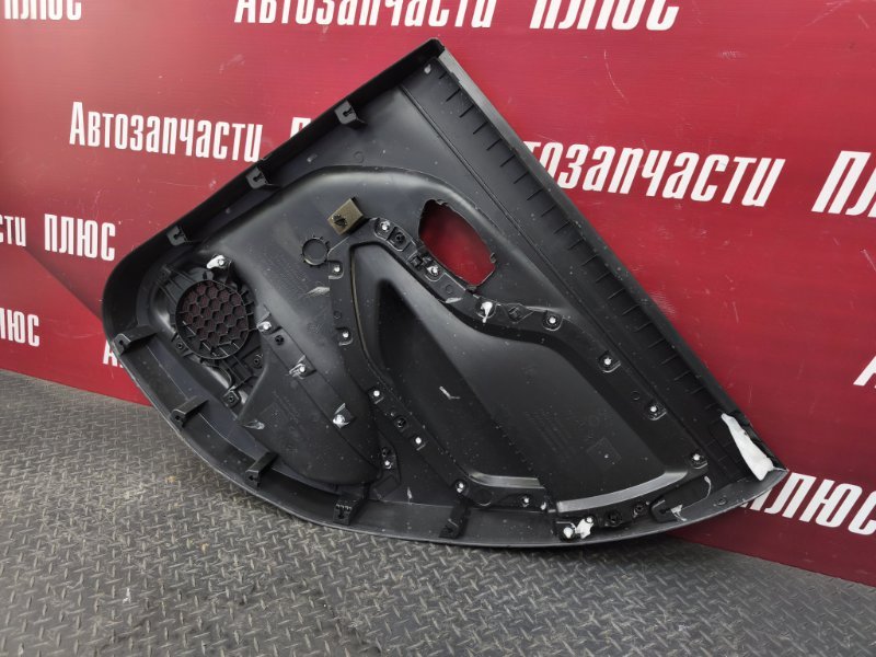 Обшивка боковой двери