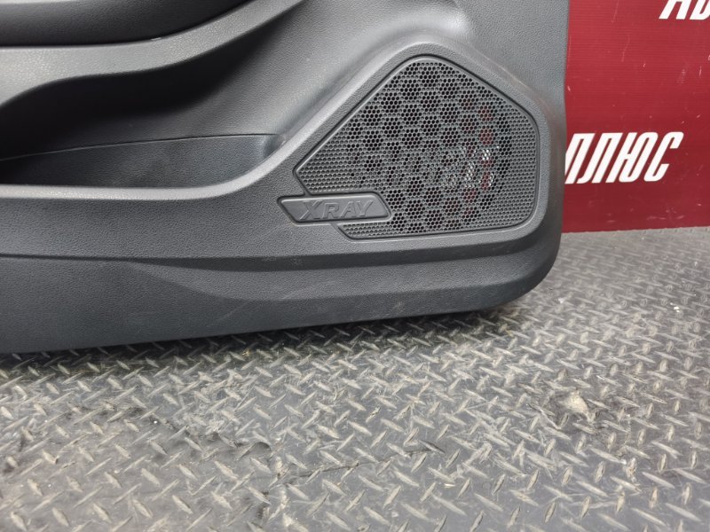 Обшивка боковой двери