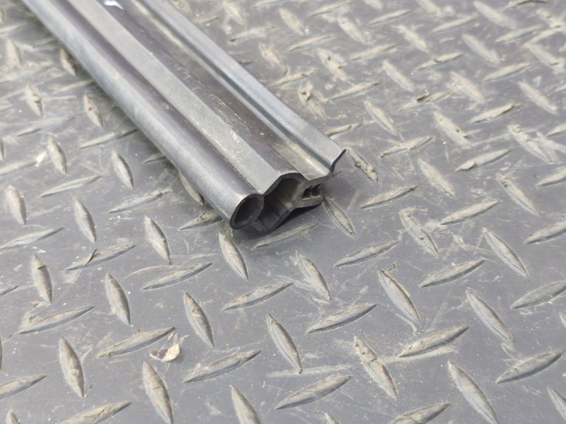 Уплотнитель жабо