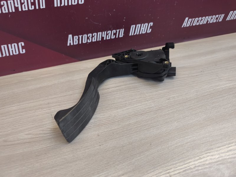 Педаль газа