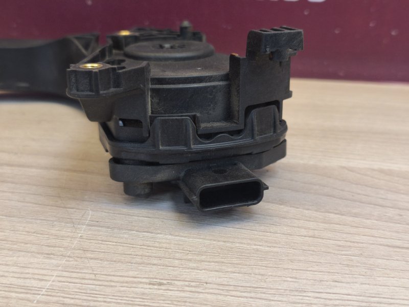 Педаль газа