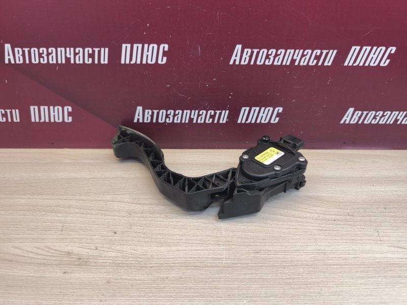 Педаль газа