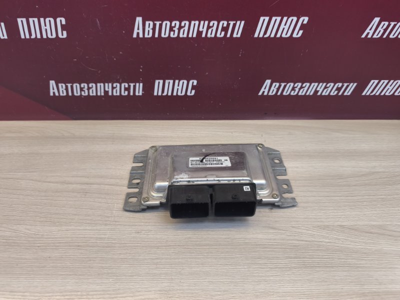 Блок управления двигателем