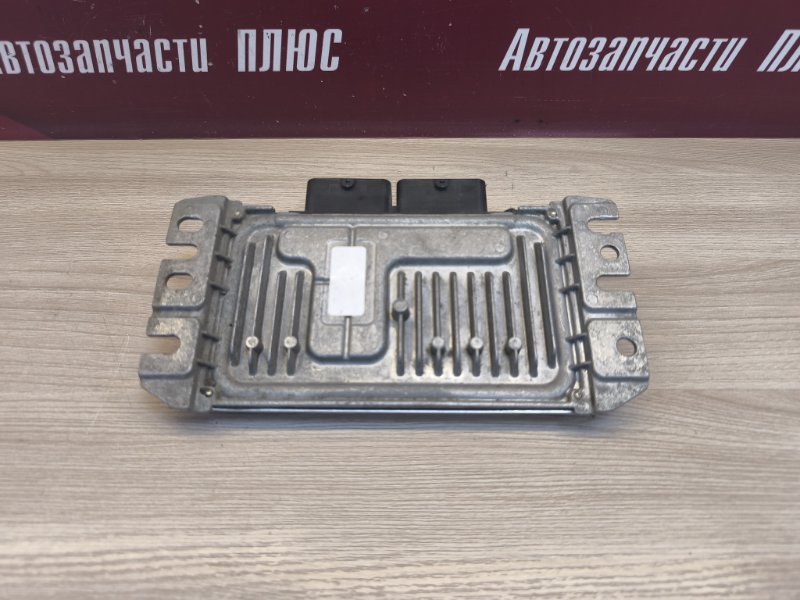 Блок управления двигателем