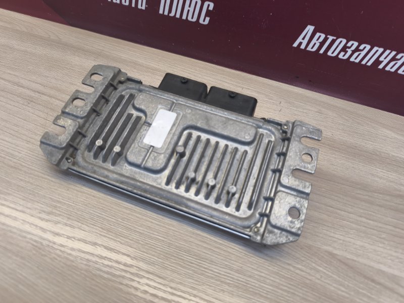 Блок управления двигателем