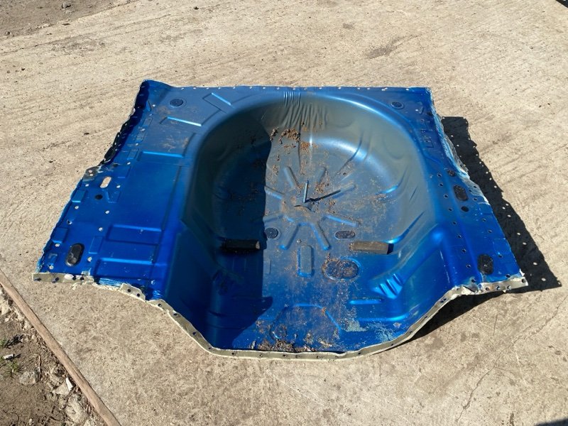 Ниша запасного колеса