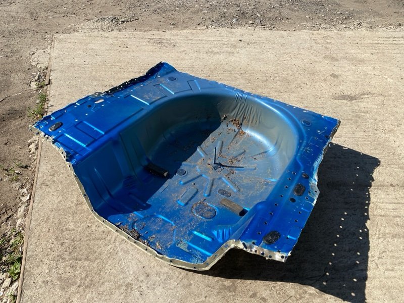 Ниша запасного колеса