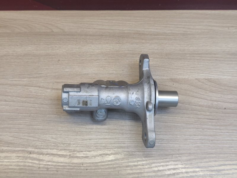 Главный тормозной цилиндр