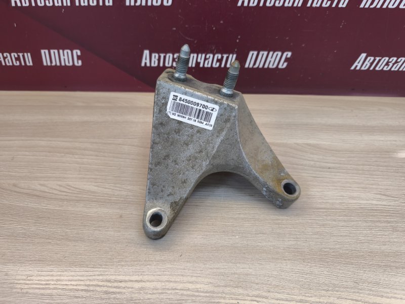 Кронштейн опоры двигателя