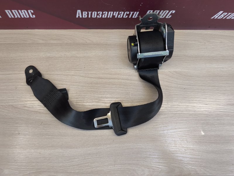 Ремень безопасности