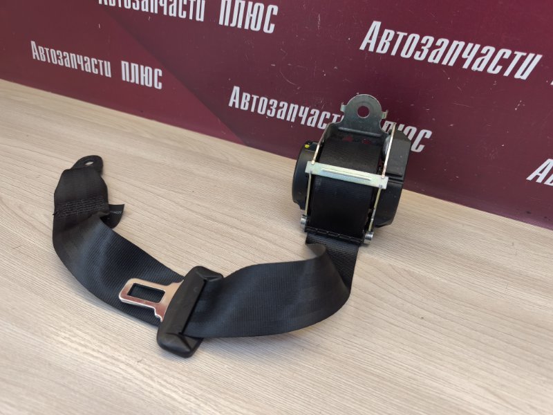 Ремень безопасности