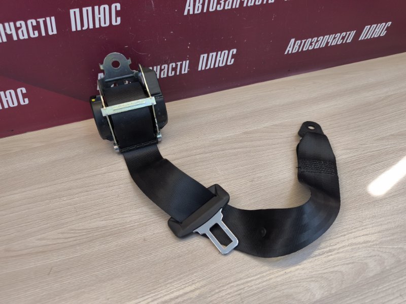 Ремень безопасности