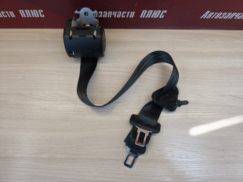 Ремень безопасности