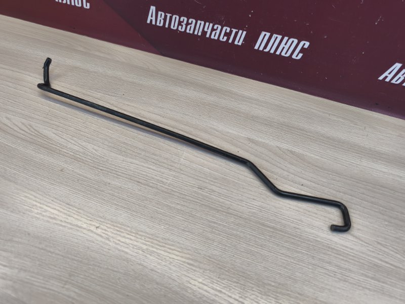 Упор капота