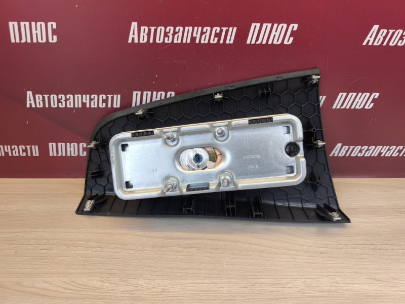 Подушка безопасности пассажира